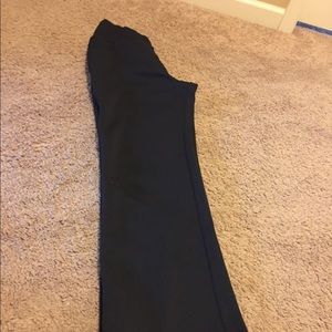 Under armor pants no rips or tears